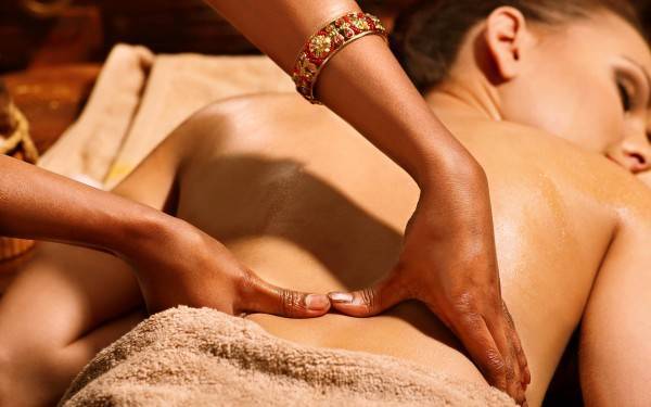 Massagepakete adobestock 51449624